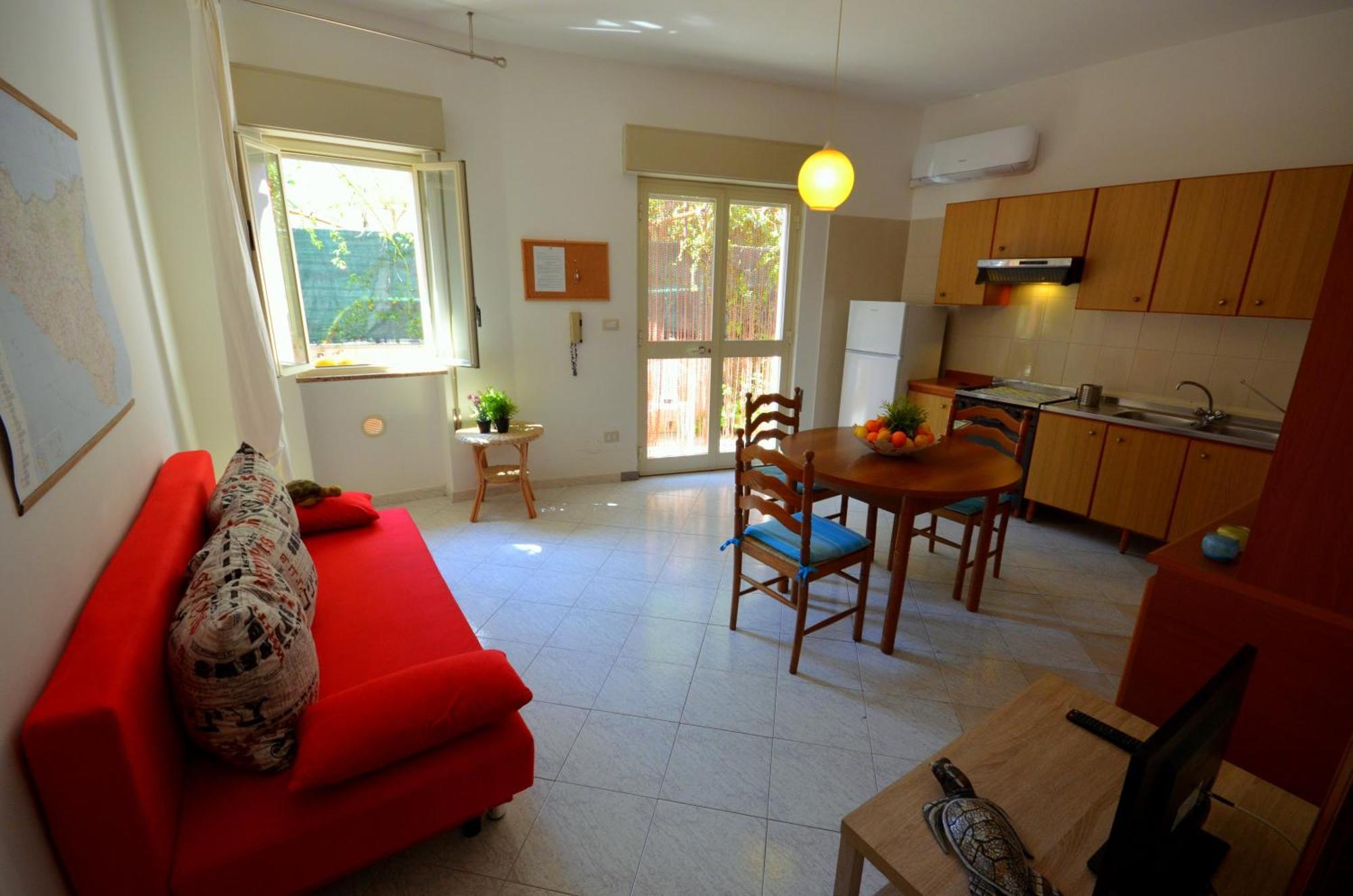 Naxos Sea Holiday Apartments 지아르디니낙소스 외부 사진